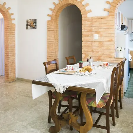 Apartment Edera Attico Pineto